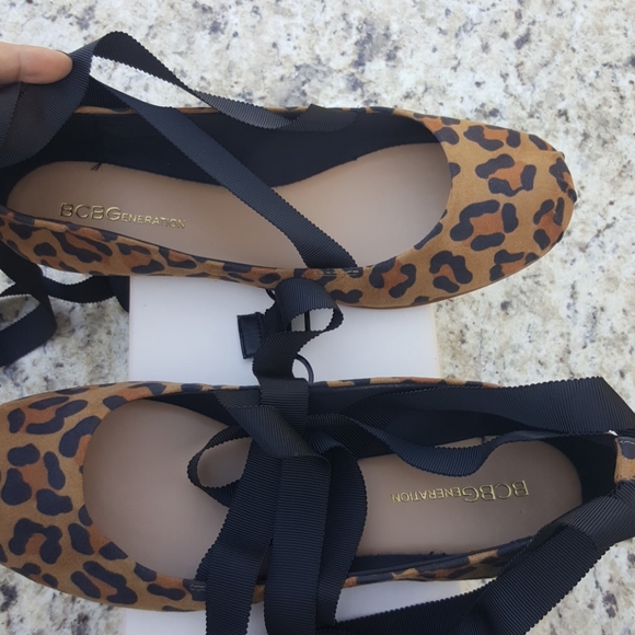 Bcbg ballerina leopard flats - Picture 2 of 5